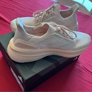 Adidas Women's Soft Pink Running Shoes